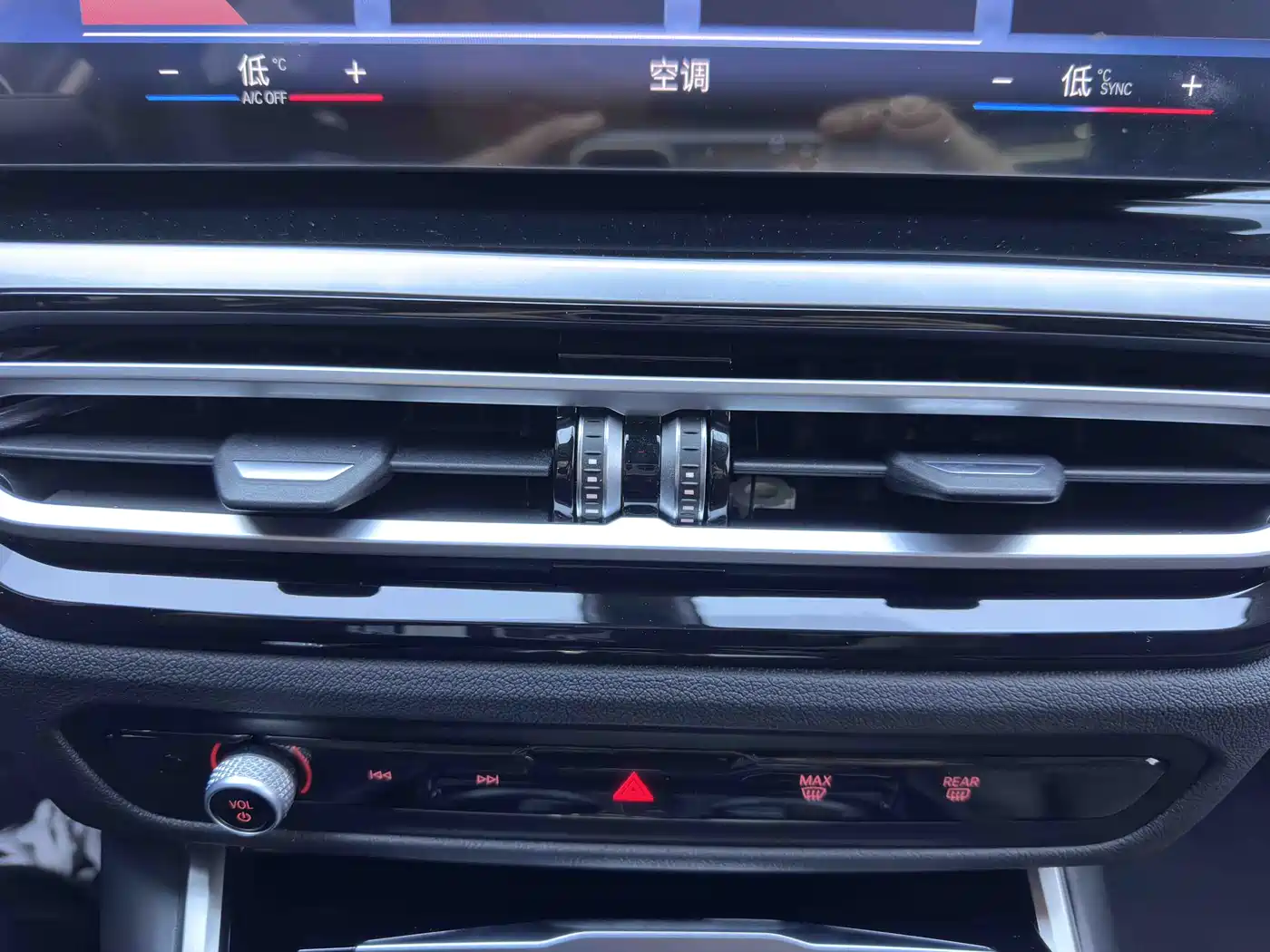 BMW 3 Series 2023 320Li M Sport Package фото 13