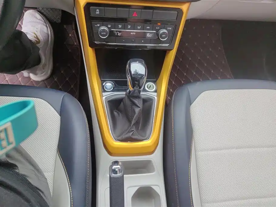 Volkswagen T-Cross 2019 280TSI DSG Luxury Edition фото 16