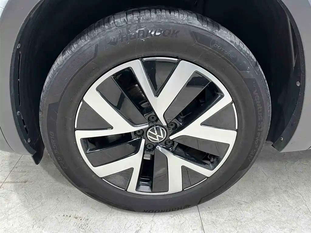 Volkswagen Tayron 2023 280TSI 2WD Luxury Plus Advanced Edition фото 20