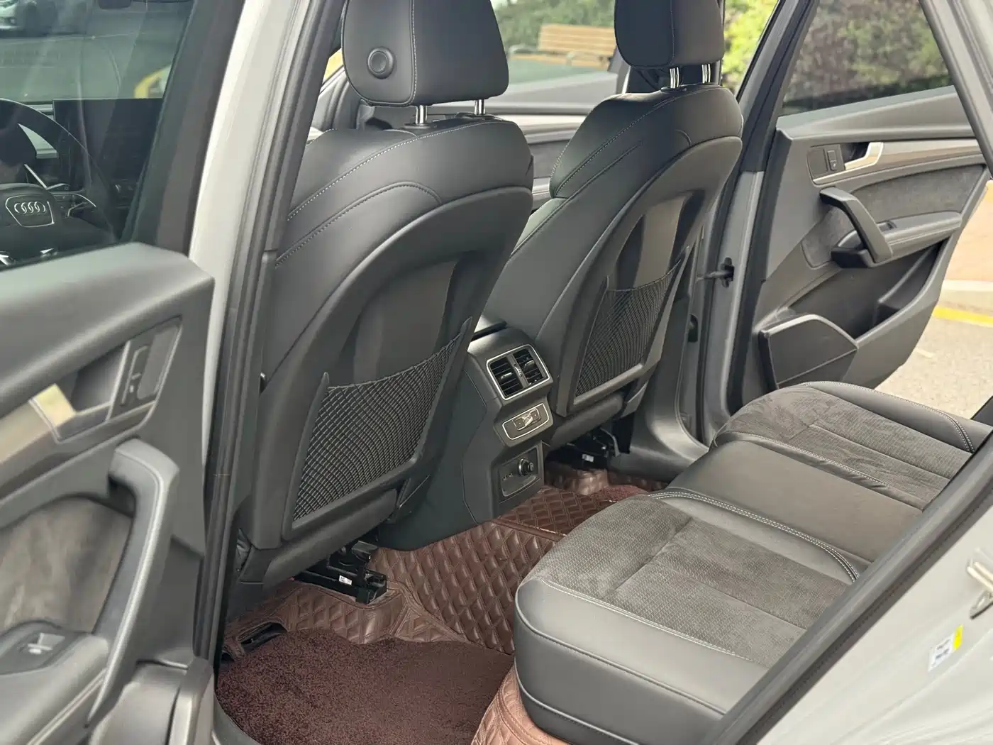 Audi Q5L 2023 40T Ice & Snow Sport Edition фото 6