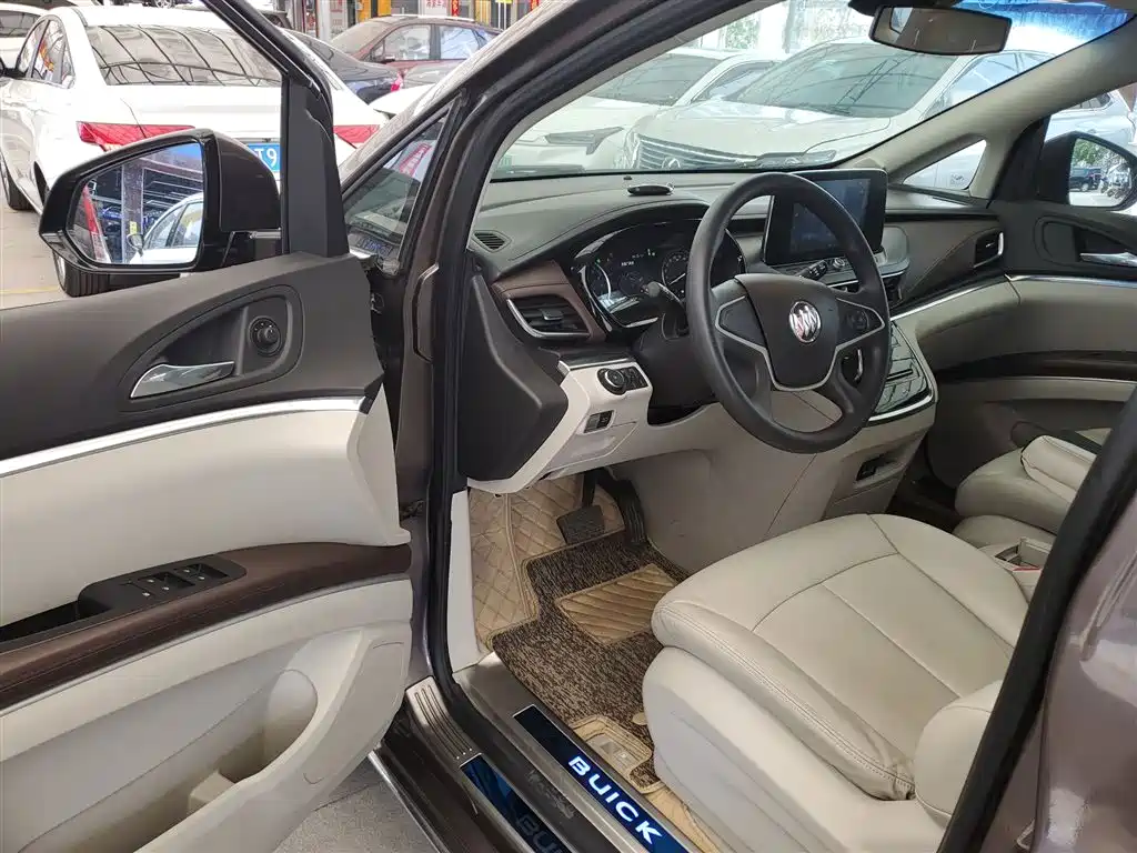 BUICK GL8