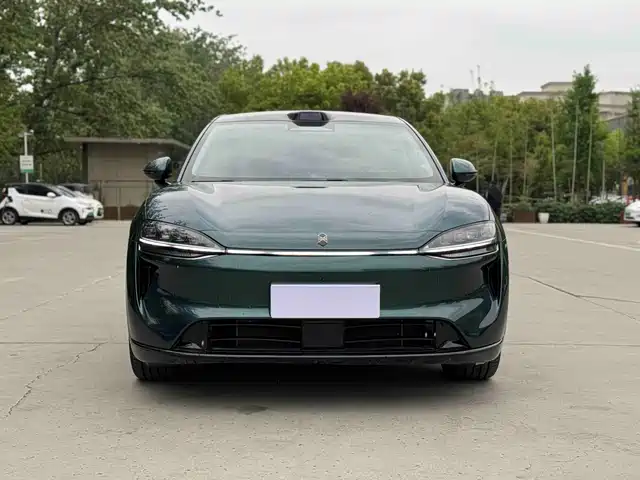 AITO WISDOM WORLD R7