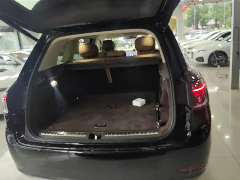 AITO Wenjie AITO M9 2025 Range Extender Max 52kWh 5-Seater фото 4