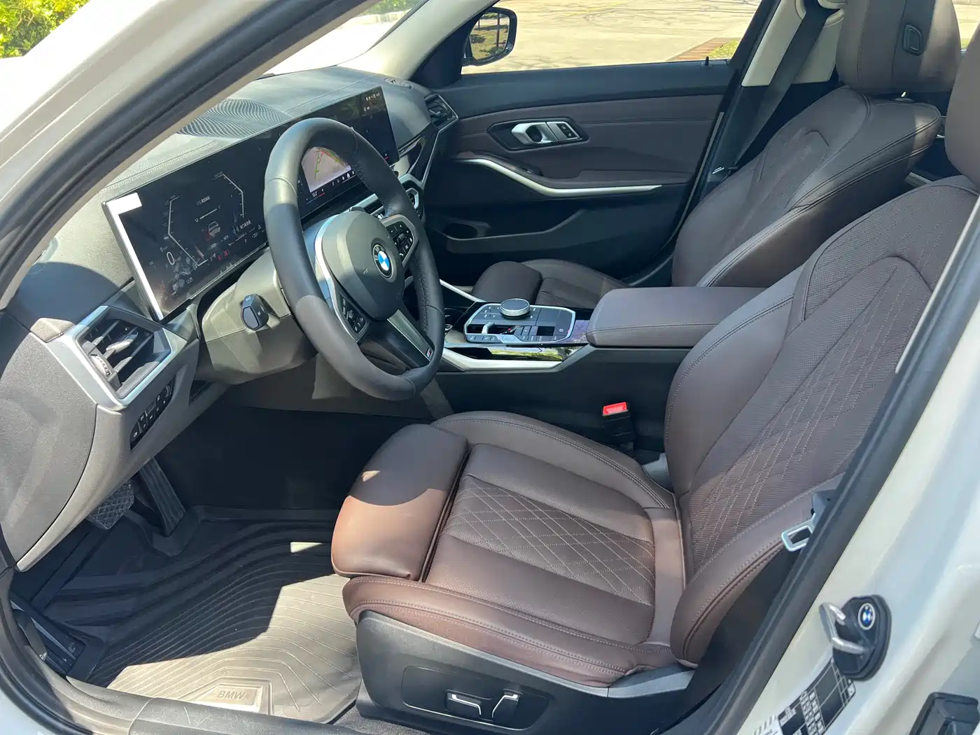 BMW 3 Series 2024 320Li M Sport Package фото 4