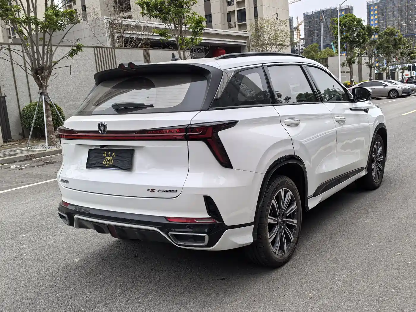 CHANG'AN CS75PLUS
