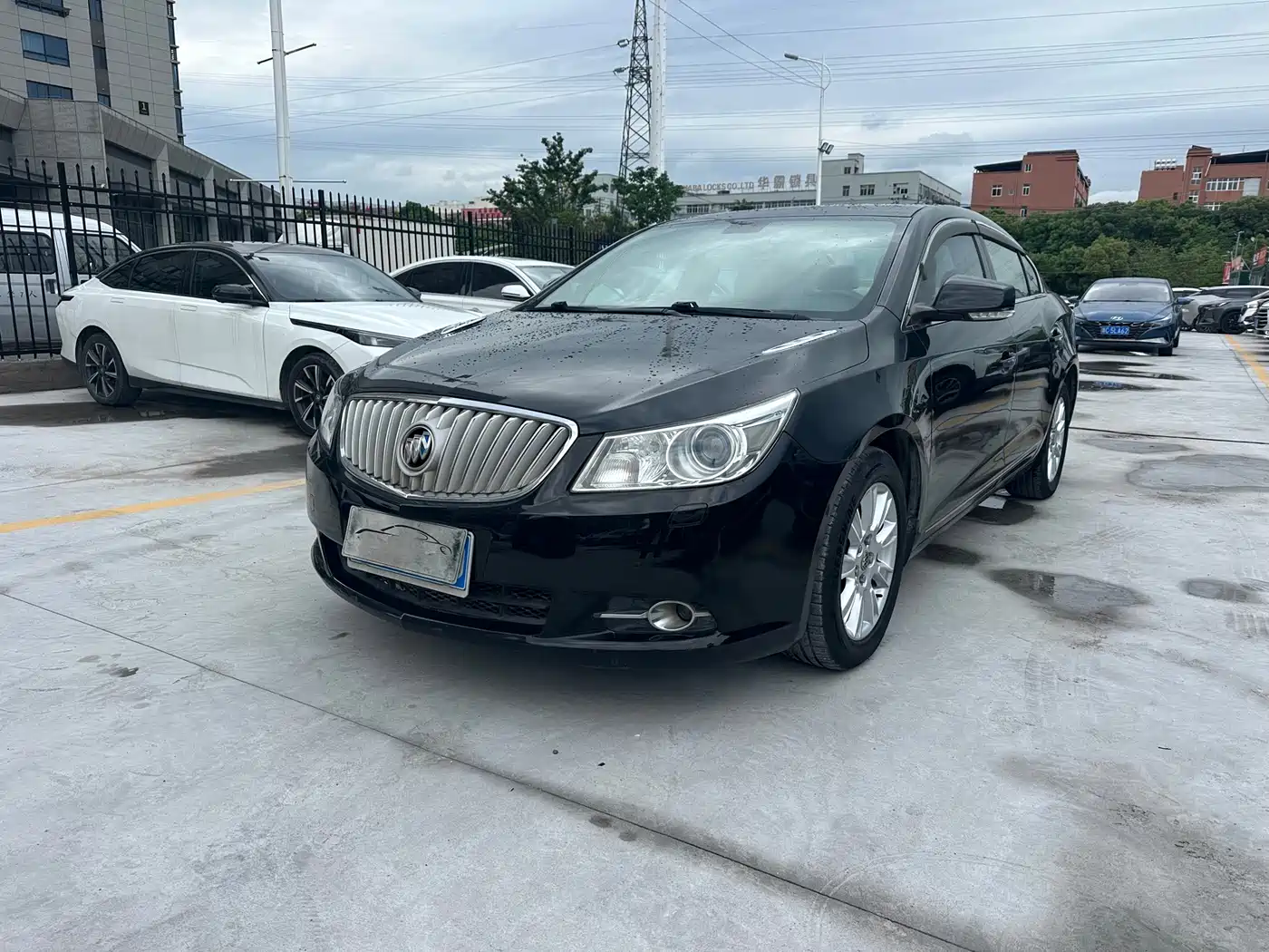 Buick LaCrosse 2012 2.4L SIDI Luxury Edition