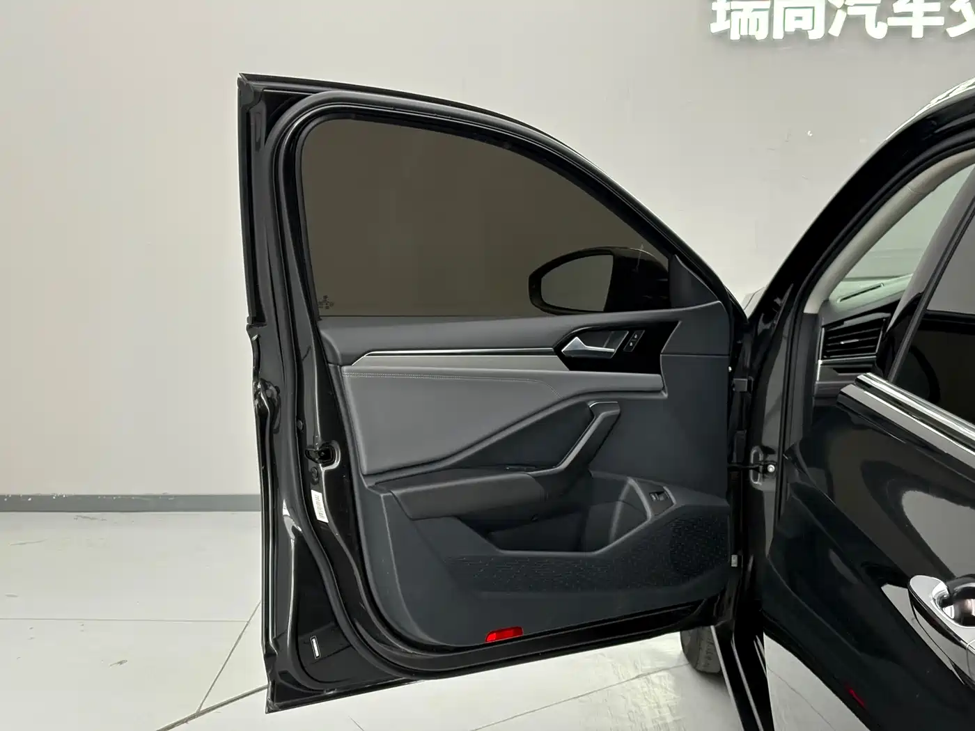 Volkswagen Sagitar 2021 200TSI DSG Comfort Smart Edition фото 7