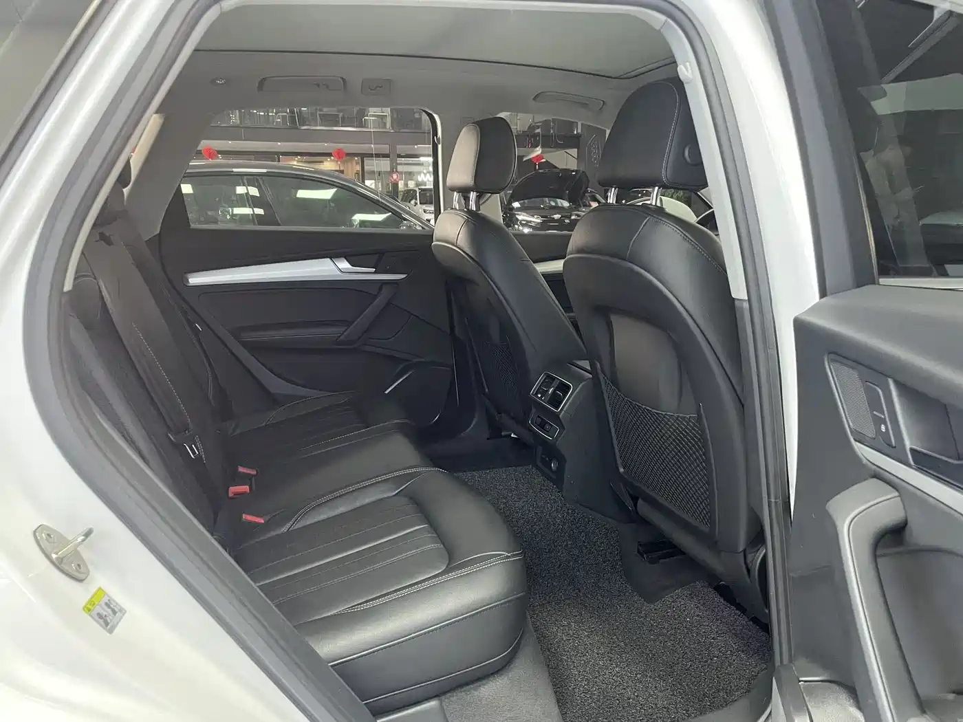 Audi Q5L 2020 Facelift 40 TFSI Honor Fashion фото 14