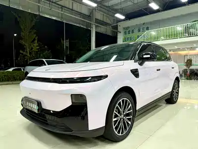 Leapmotor B10