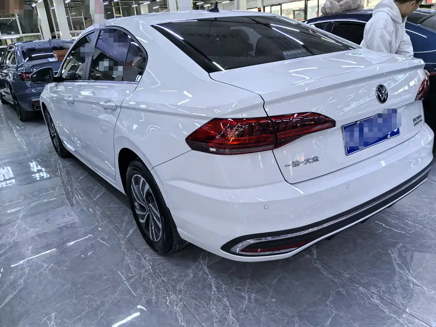 Volkswagen Bora 2024 200TSI DSG Joy Ride Edition фото 4