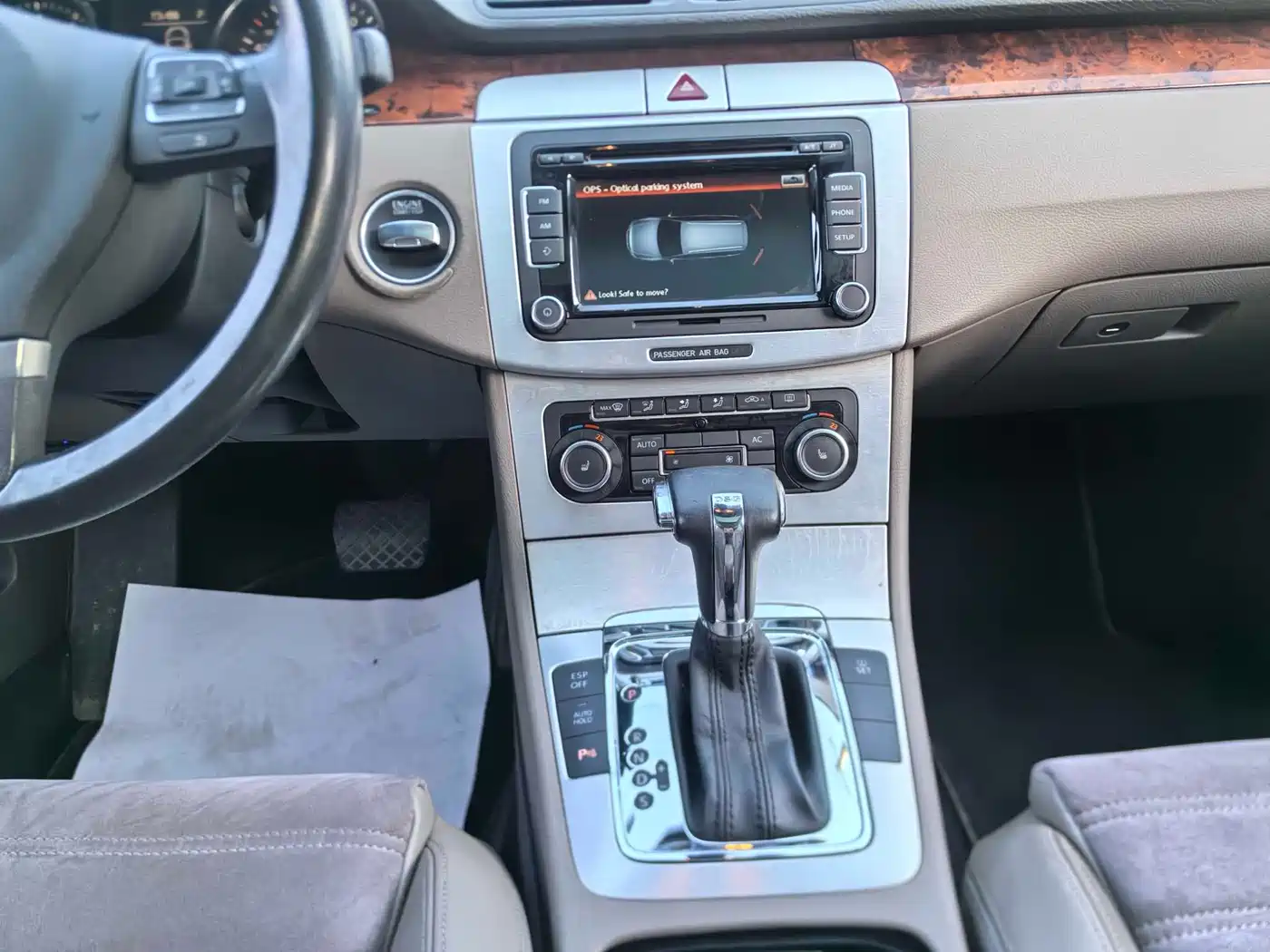 Volkswagen Passat 2011 2.0T Wagon Comfort фото 8