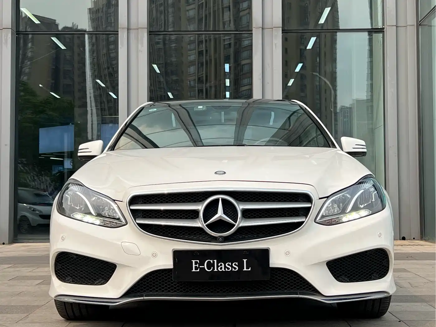 Mercedes-Benz E-Class 2015 Facelift E 260 L Sport фото 5