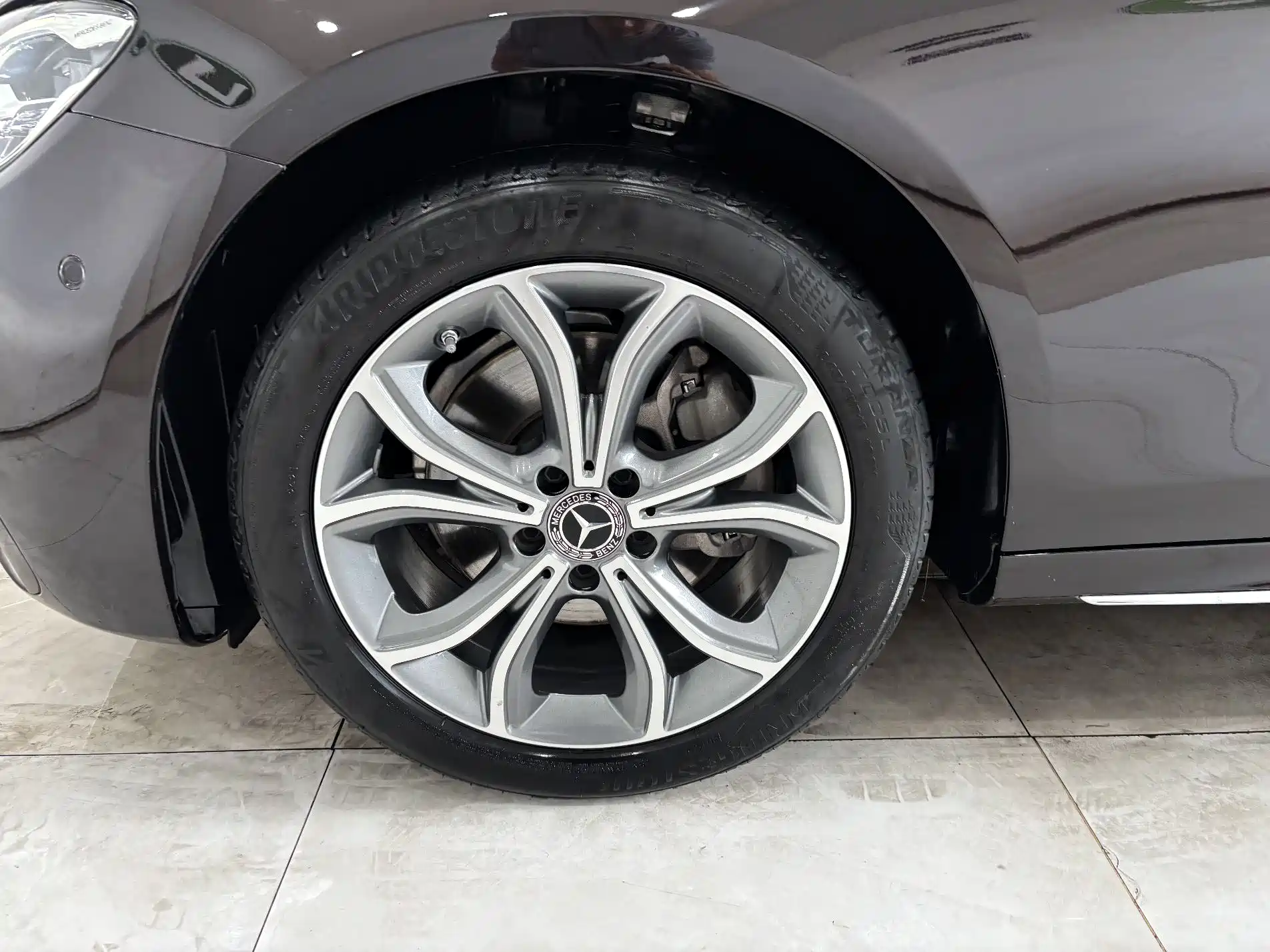 صورة 30 - Mercedes-Benz E-Class