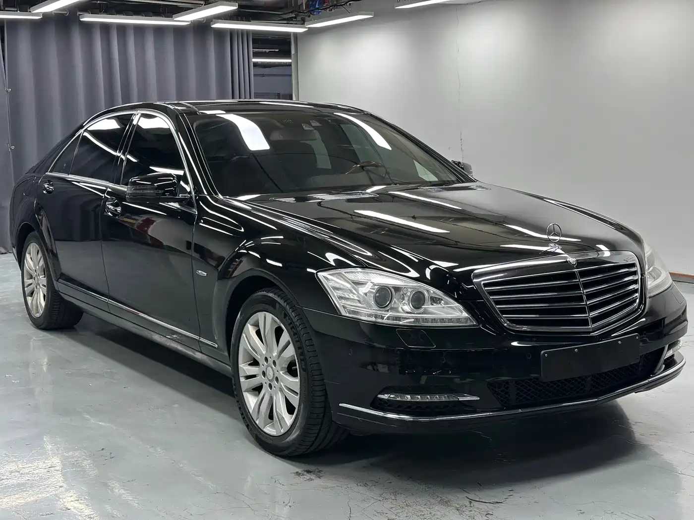 Mercedes-Benz S-Class 2012 S 350 L 4MATIC Grand Edition фото 3