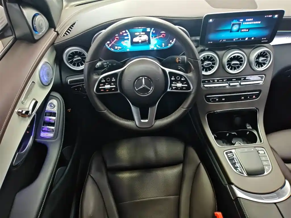 Mercedes-Benz GLC 2021 GLC 260 L 4MATIC Sporty фото 17