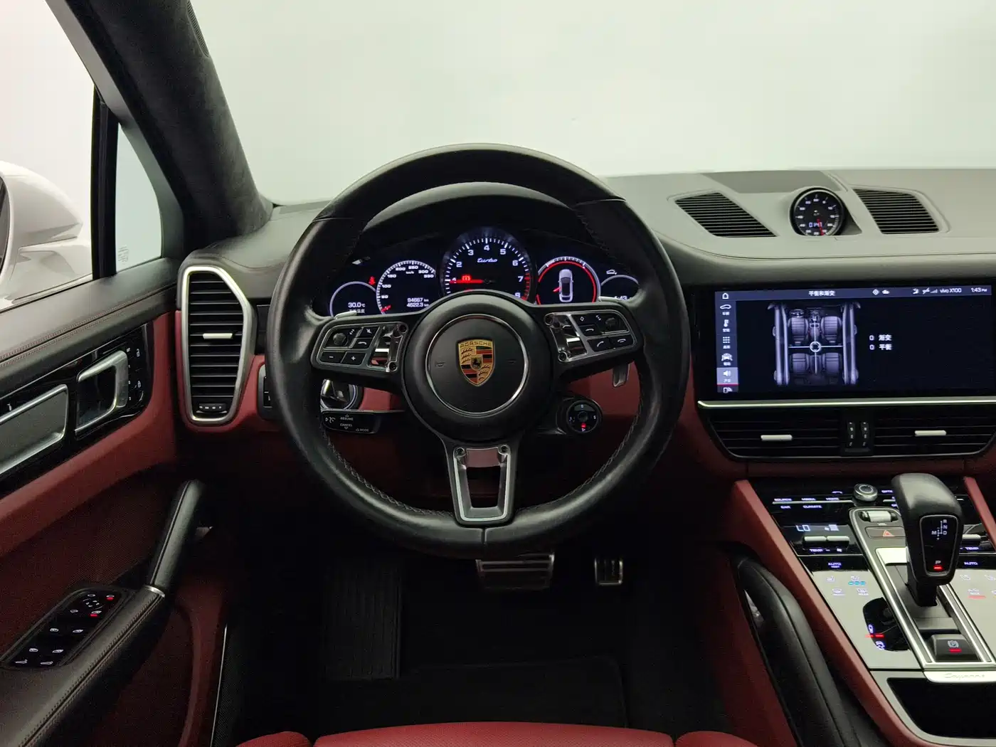 Porsche Cayenne фото 9