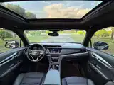 Фото 12 - Cadillac XT6