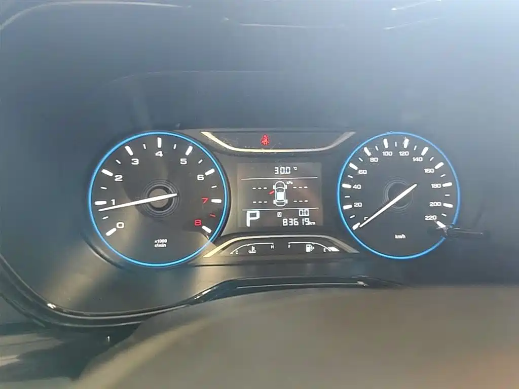 GAC Trumpchi Trumpchi GS4 2018 235T Automatic 2WD Luxury Smart Connect Million Commemorative Edition фото 12