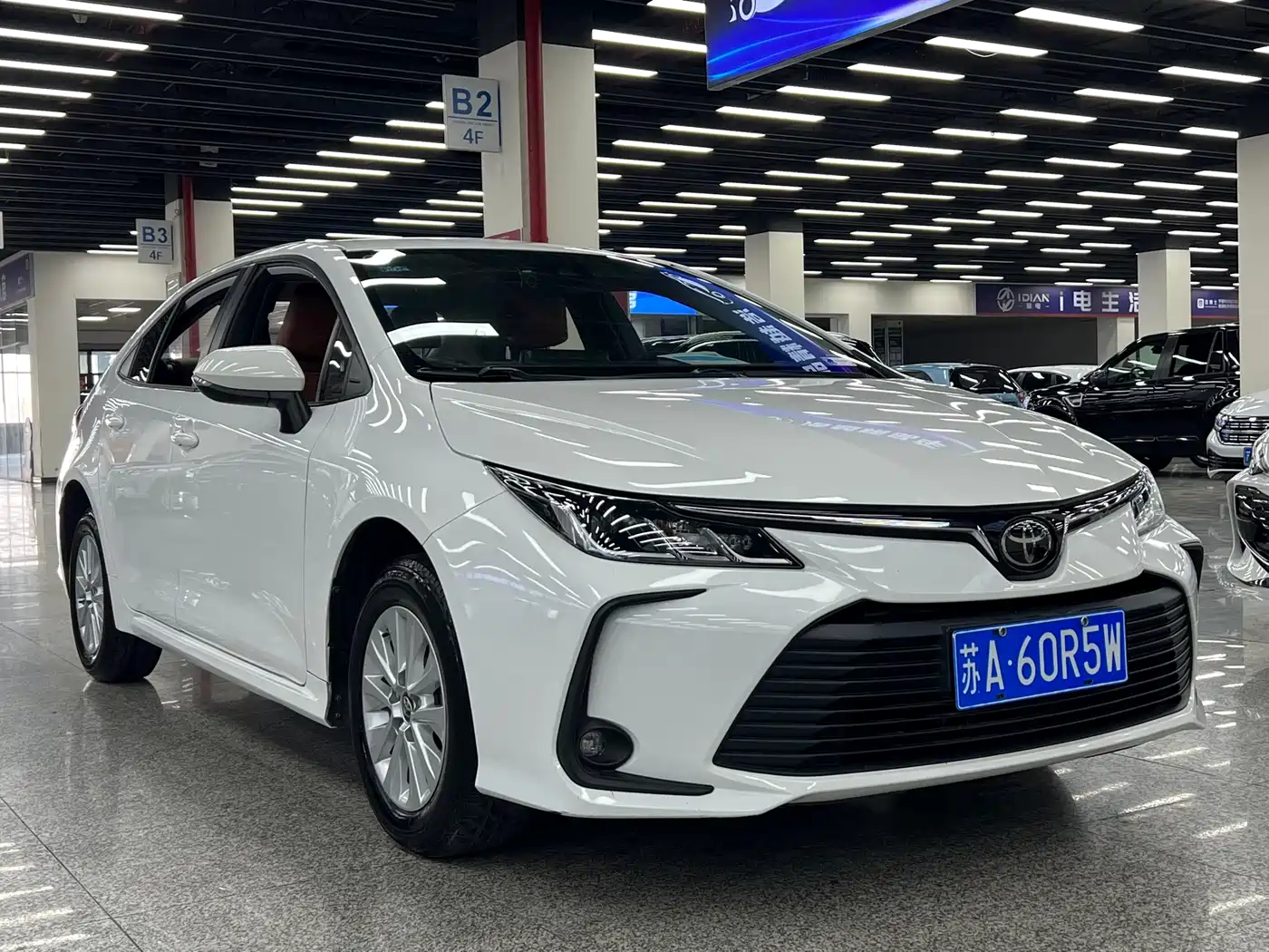 Toyota Corolla 2019 1.2T S-CVT GL Pioneer Edition фото 4