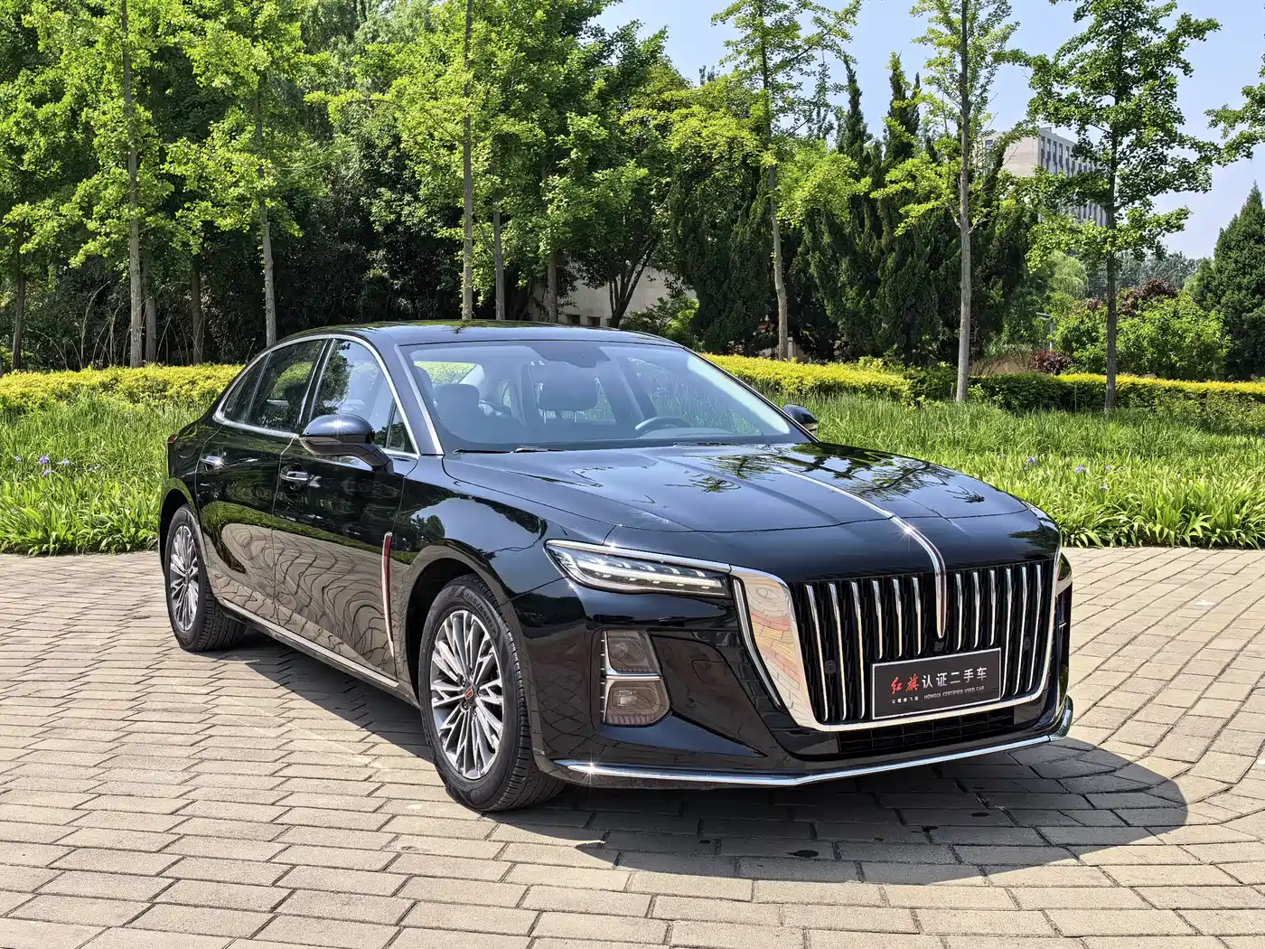 Hongqi H5 2024 1.5T DCT Smart Connect Flag Rhythm Edition фото 3