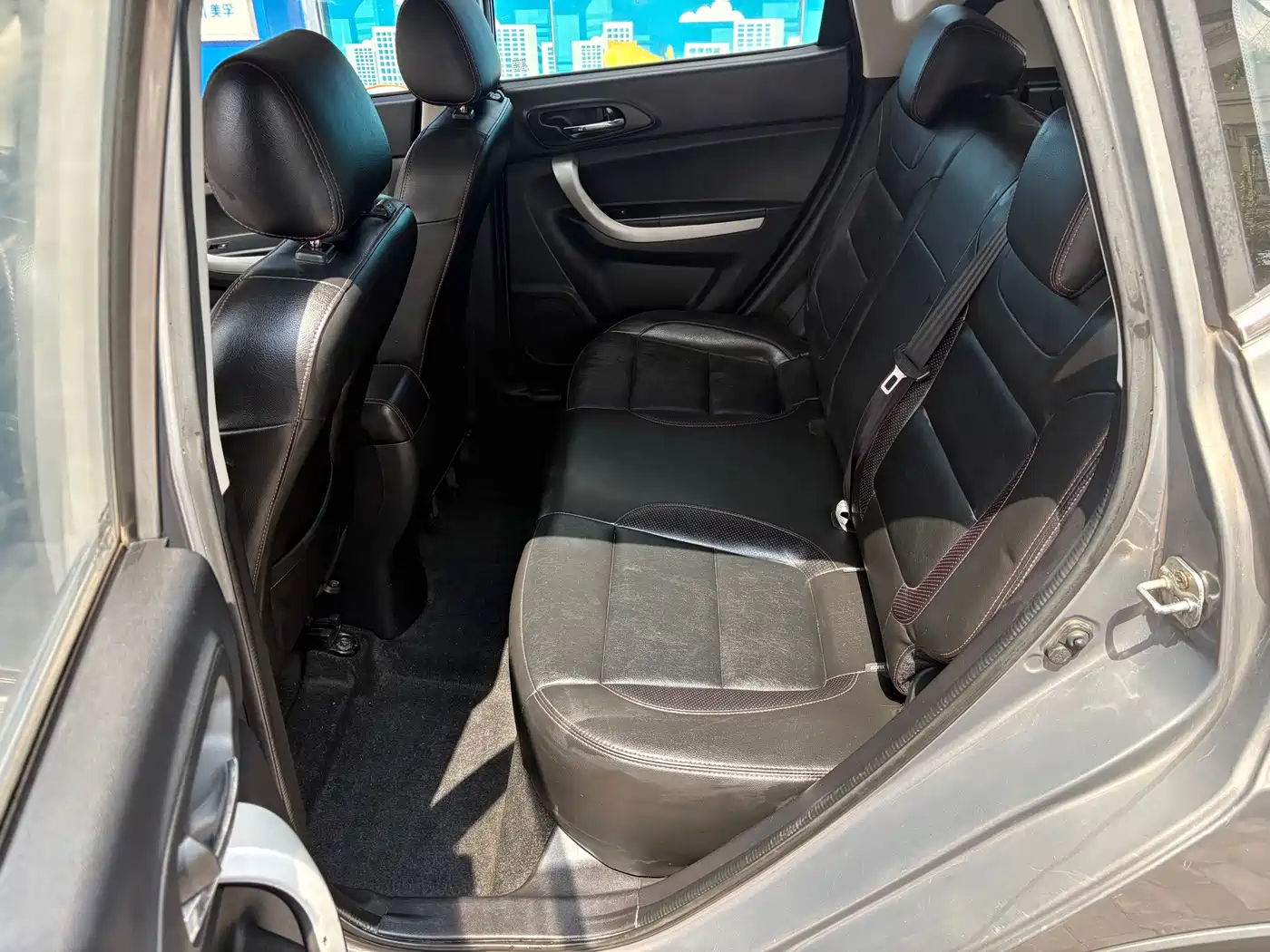 Фото 9 - Changan CS35