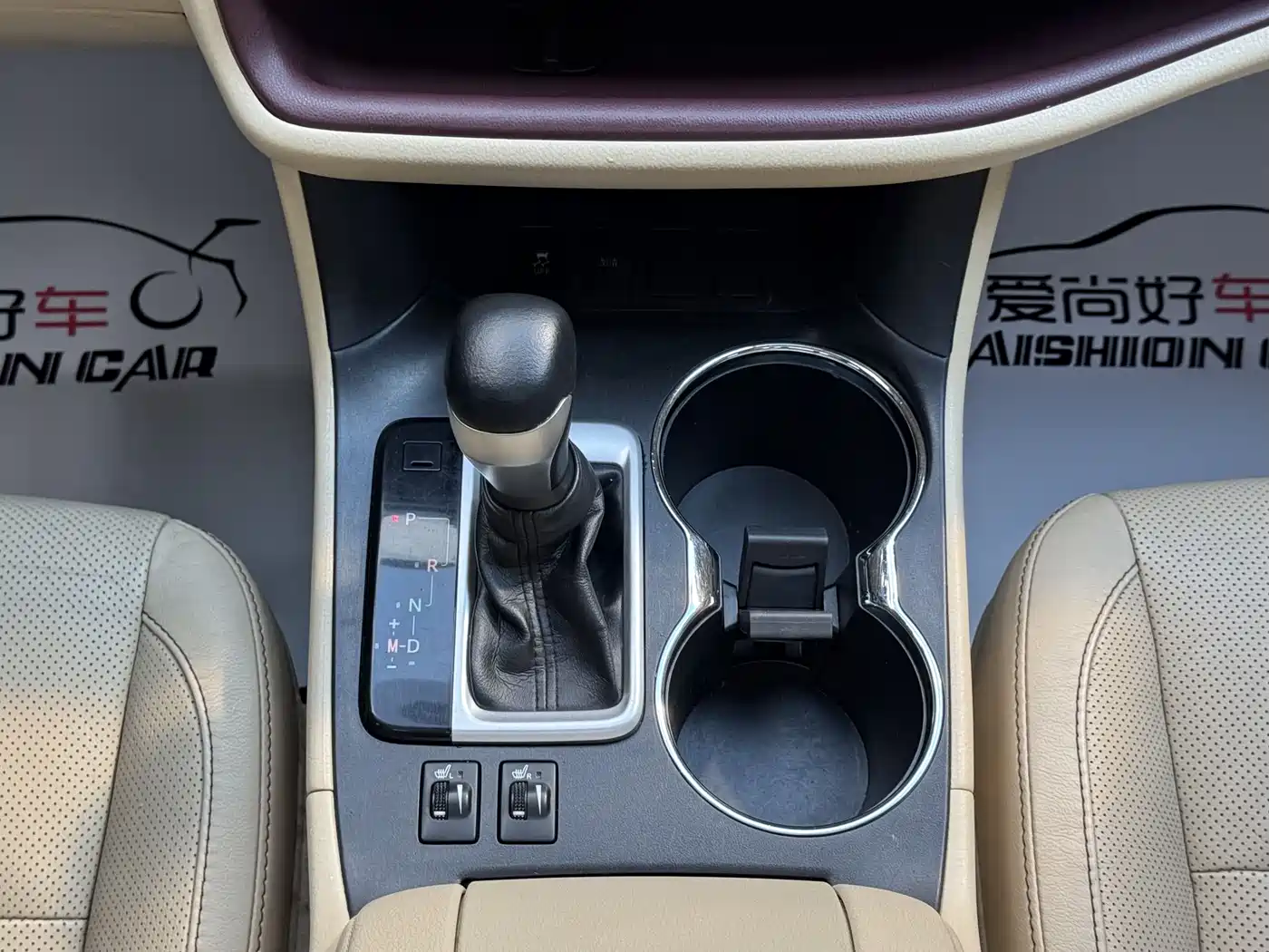 Toyota Highlander 2015 2.0T FWD Luxury Edition 7-seater фото 12