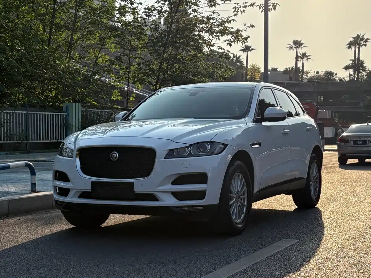 JAGUAR F PACE