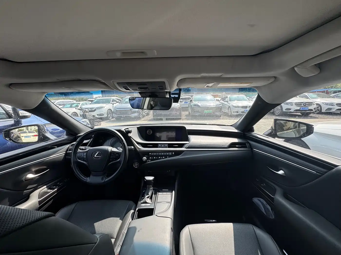 Lexus ES 2021 200 Luxury Edition фото 19