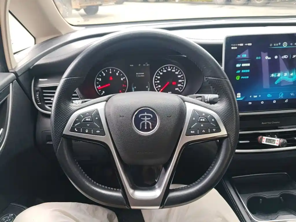 Фото 11 - BYD Song MAX