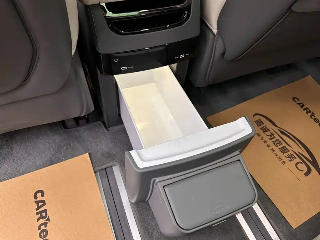 ZEEKR 009 2025 2024 7-Seat Aisle AWD Version 108kWh