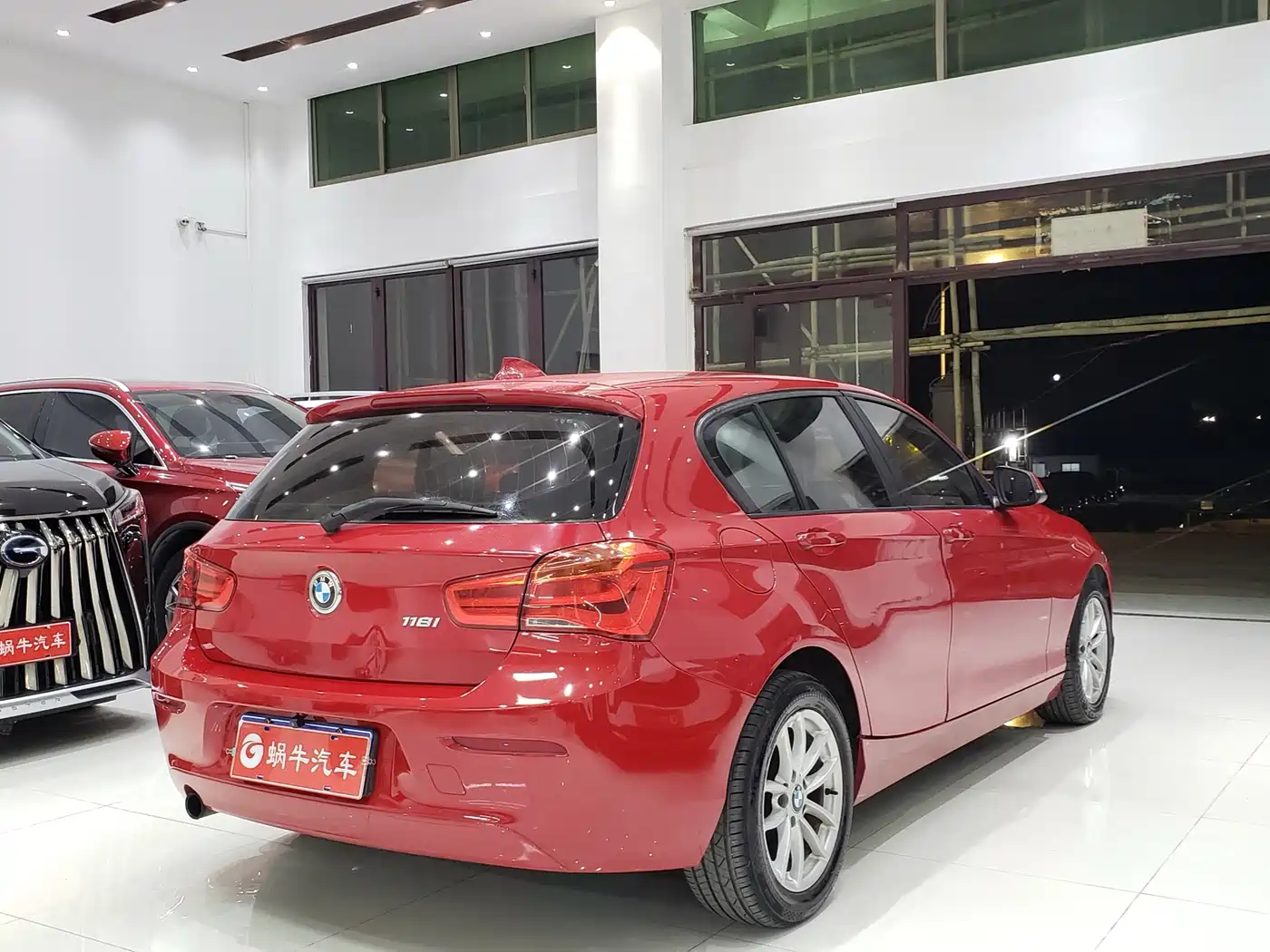 BMW 1 Series (Import) 2015 118i Leading фото 11
