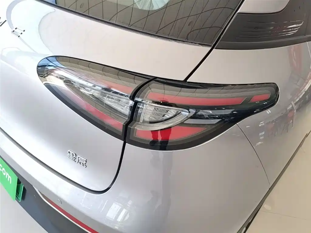 Geely Galaxy Starry Wish 2026 Edition 310km Youth Version фото 8