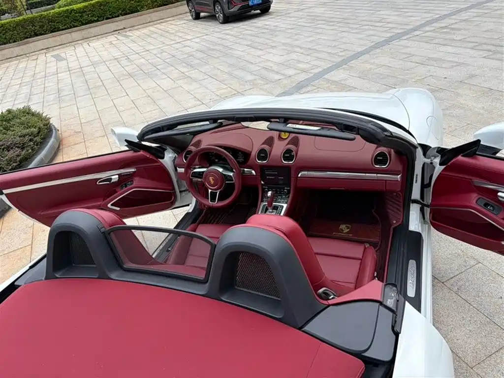 Porsche 718 2021 Spyder 2.0T фото 7