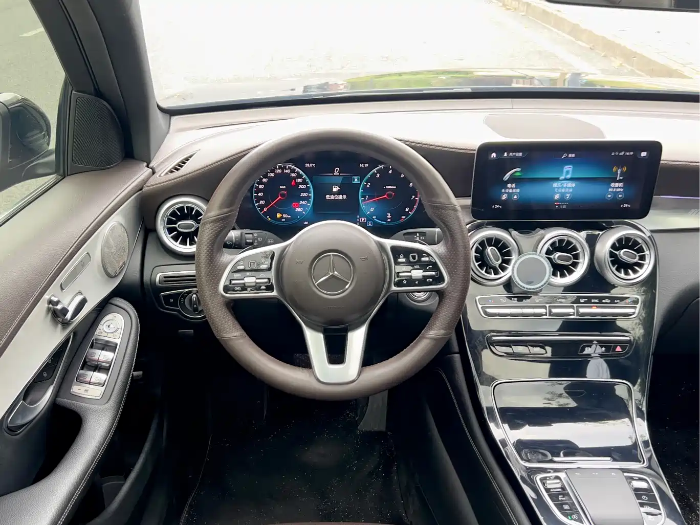 Mercedes-Benz GLC 2020 Facelift GLC 260 L 4MATIC Dynamic фото 11