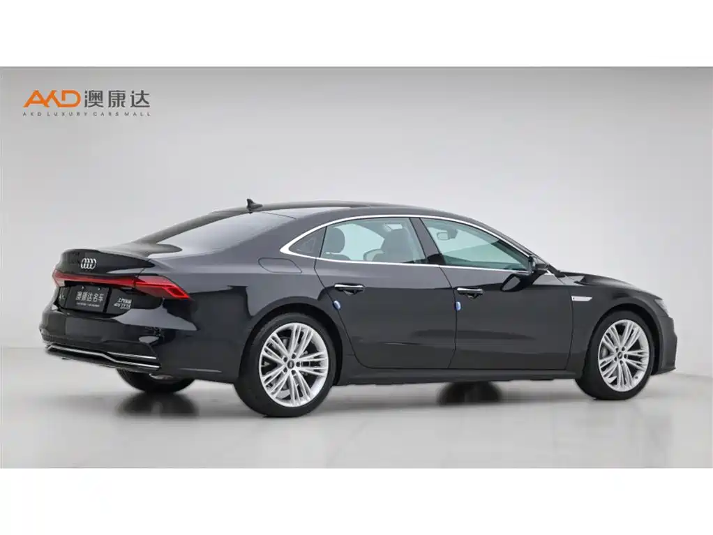 Audi A7L 2024 45 TFSI quattro Premium Luxury фото 3