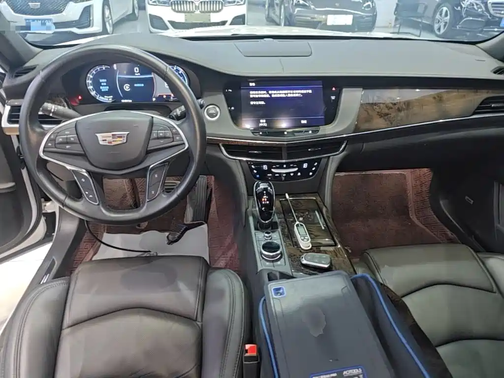 Cadillac CT6 2023 2022 28T Luxury