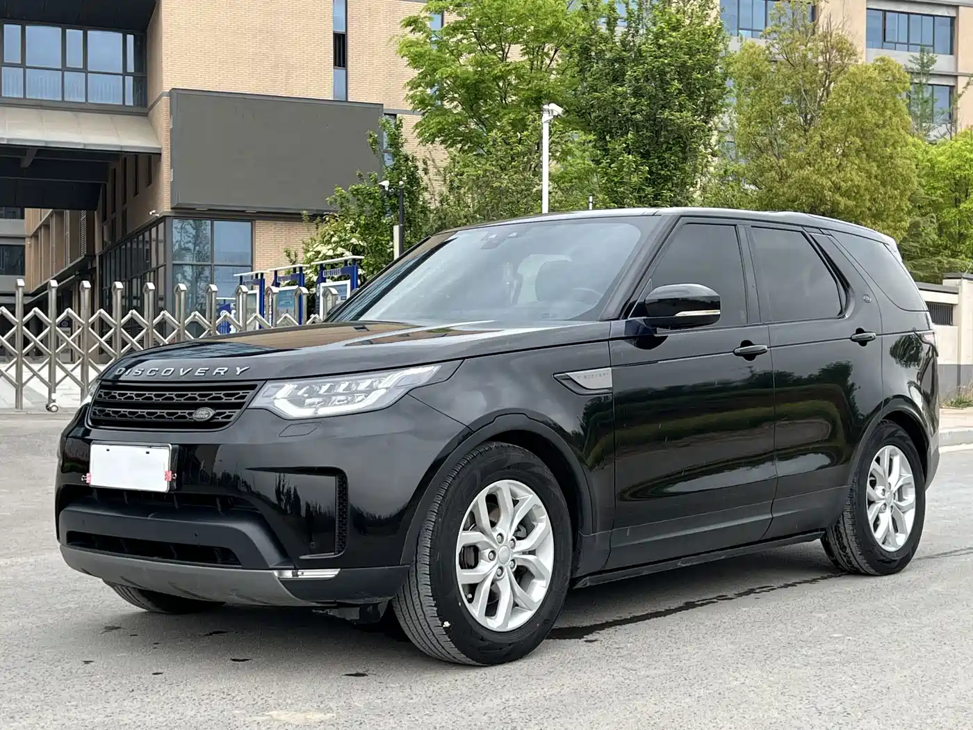 Land Rover Discovery 2017 3.0 SC V6 SE