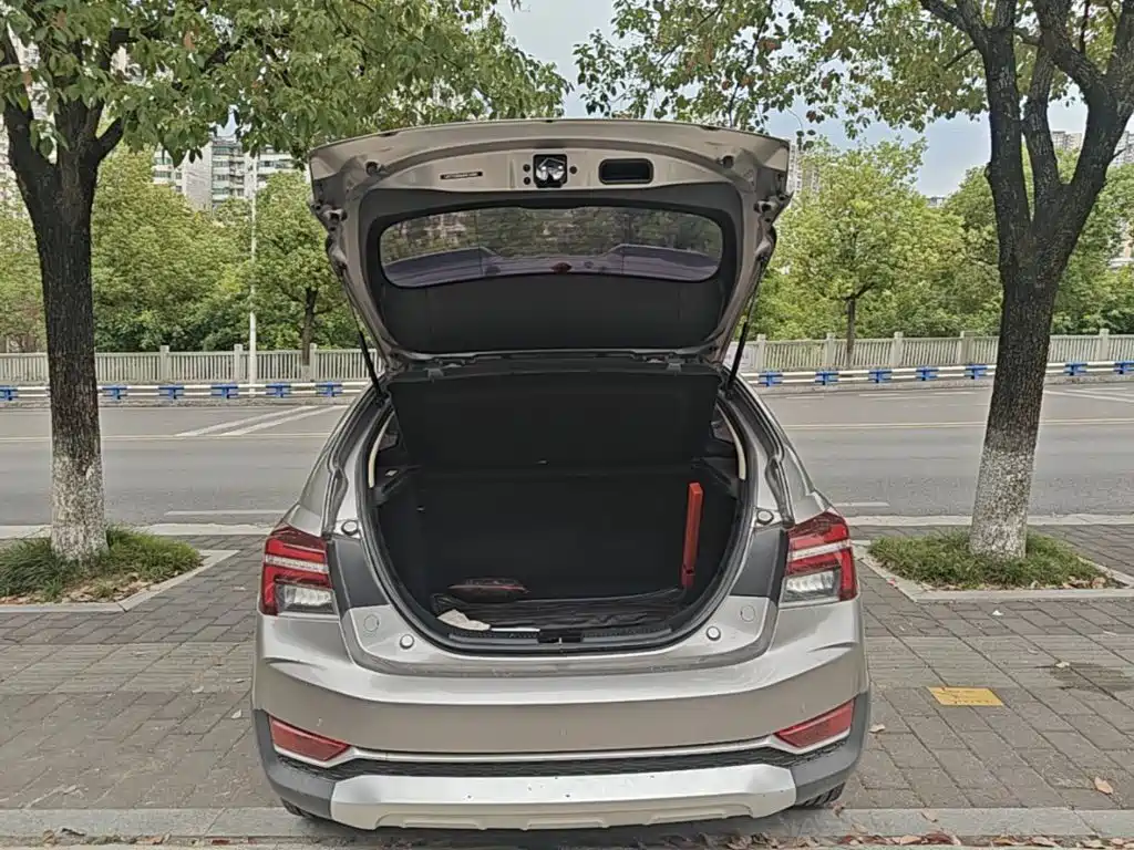 Geely Vision S1 2018 2018 1.5L Manual Sharp Enjoy