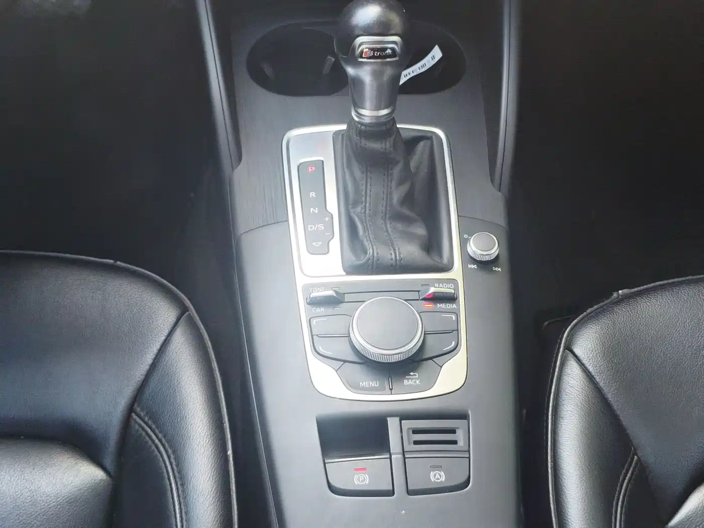 Audi A3 2016 Limousine 35 TFSI Progressive фото 8