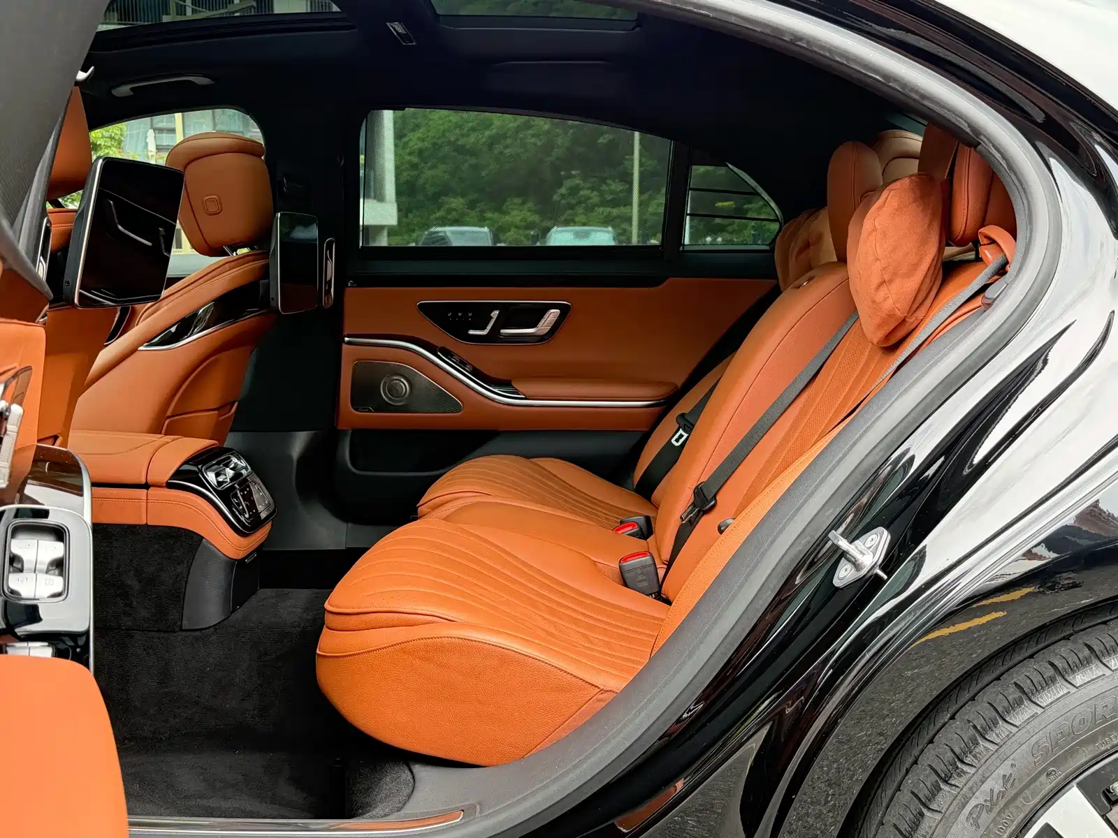 Фото 11 - Mercedes-Benz S-Class