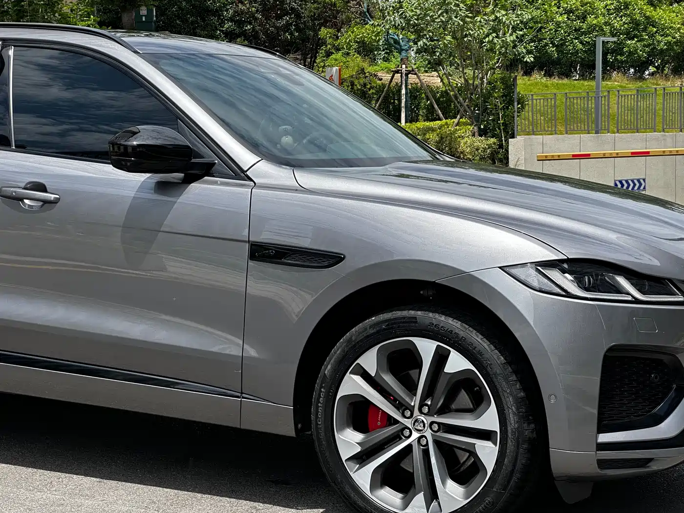 Jaguar F-PACE 2024 P250 R-Dynamic HSE фото 12