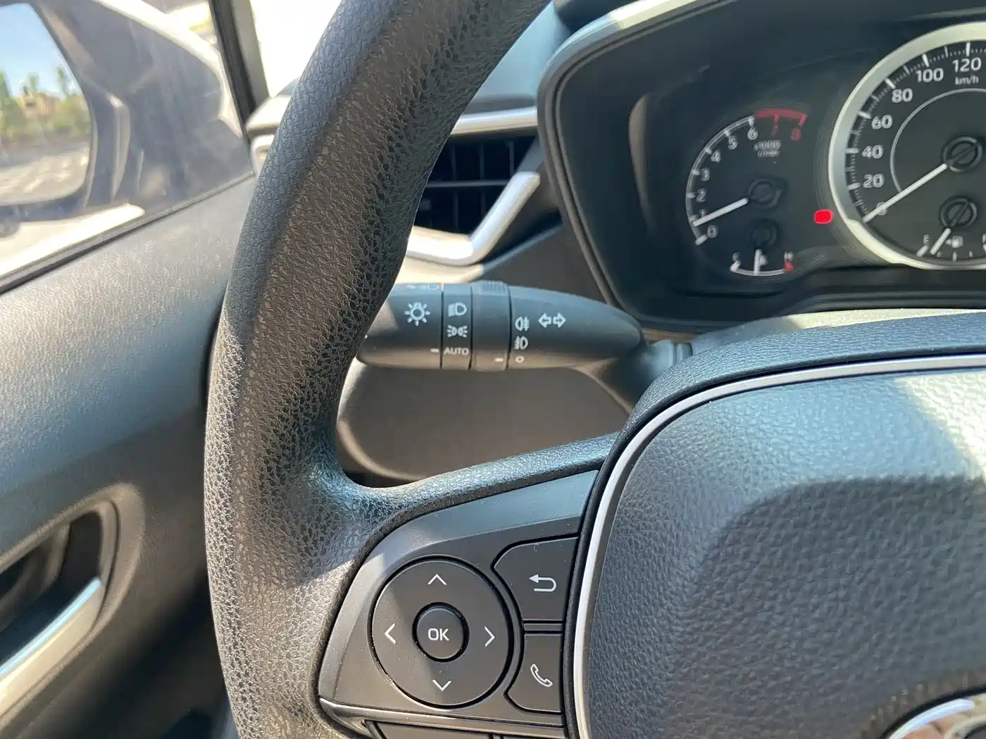 Toyota Corolla 2021 1.2T S-CVT Elite PLUS Edition фото 13