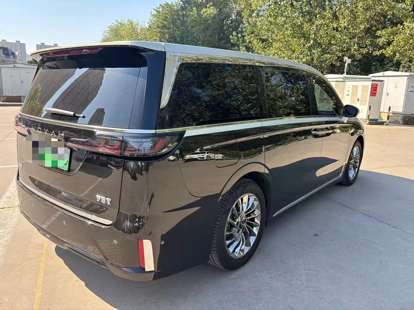 Voyah Dreamer 2025 2025 PHEV AWD Flagship Qian Kun Edition