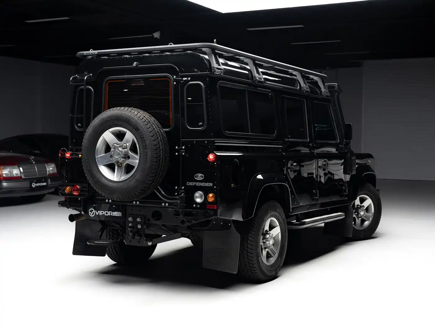Land Rover Defender фото 4