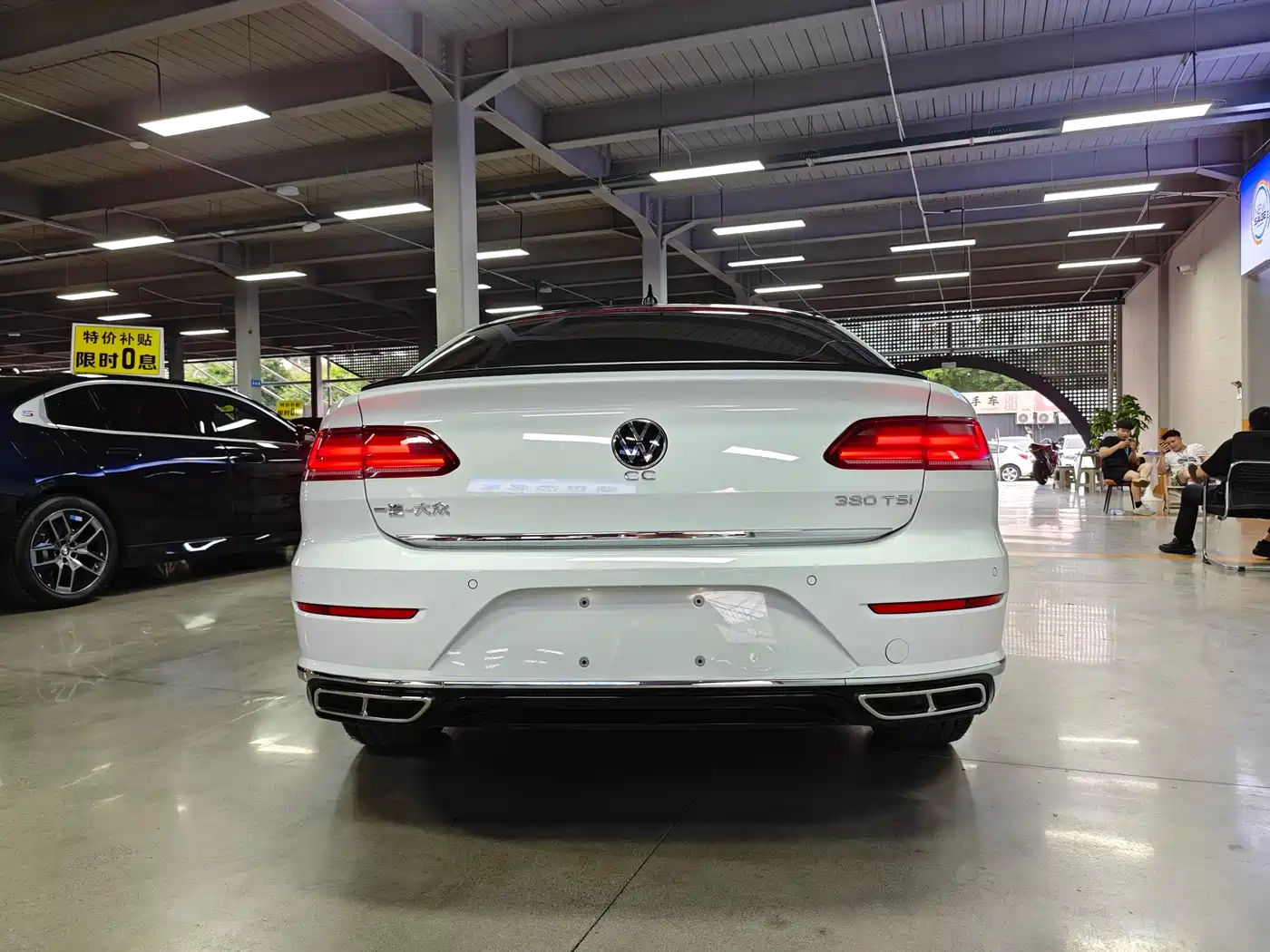 Volkswagen FAW-Volkswagen CC 2021 380TSI Eye-catching Edition 30th Anniversary фото 15