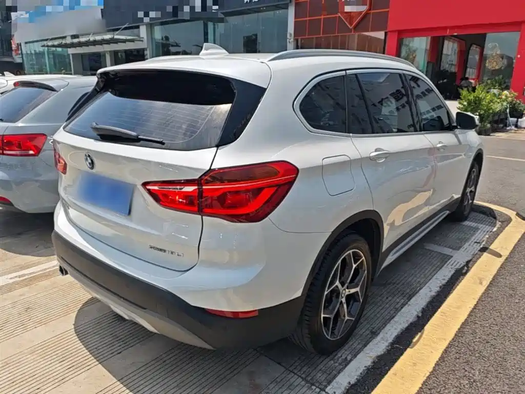 BMW X1 2019 sDrive18Li Premium Model фото 7
