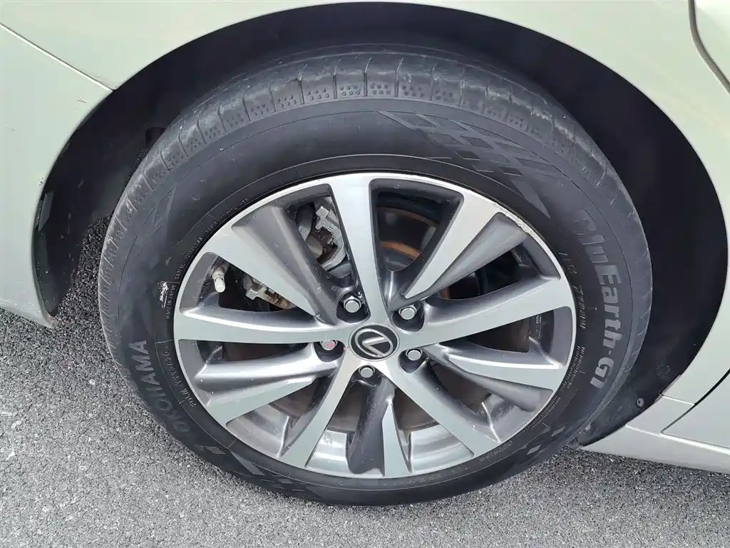 Lexus ES 2020 200 Excellence фото 22