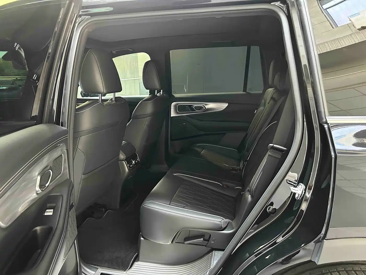 GAC Trumpchi Trumpchi GS8 2025 2025 Pilot Series 2.0TGDI 2WD Luxury Edition 5-seater