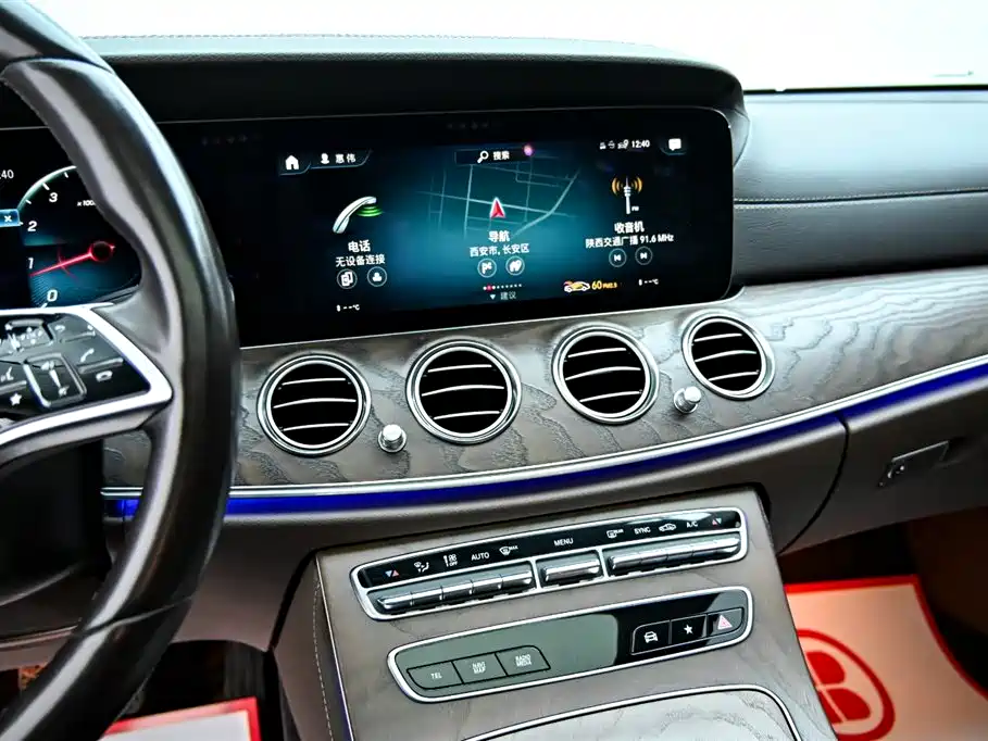 MERCEDES-BENZ E CLASS