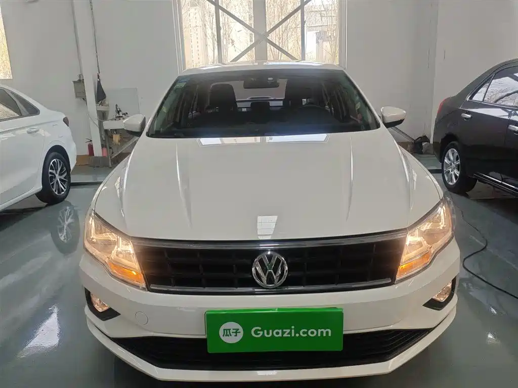 Volkswagen Jetta 2017 1.4L Manual Fashion фото 3